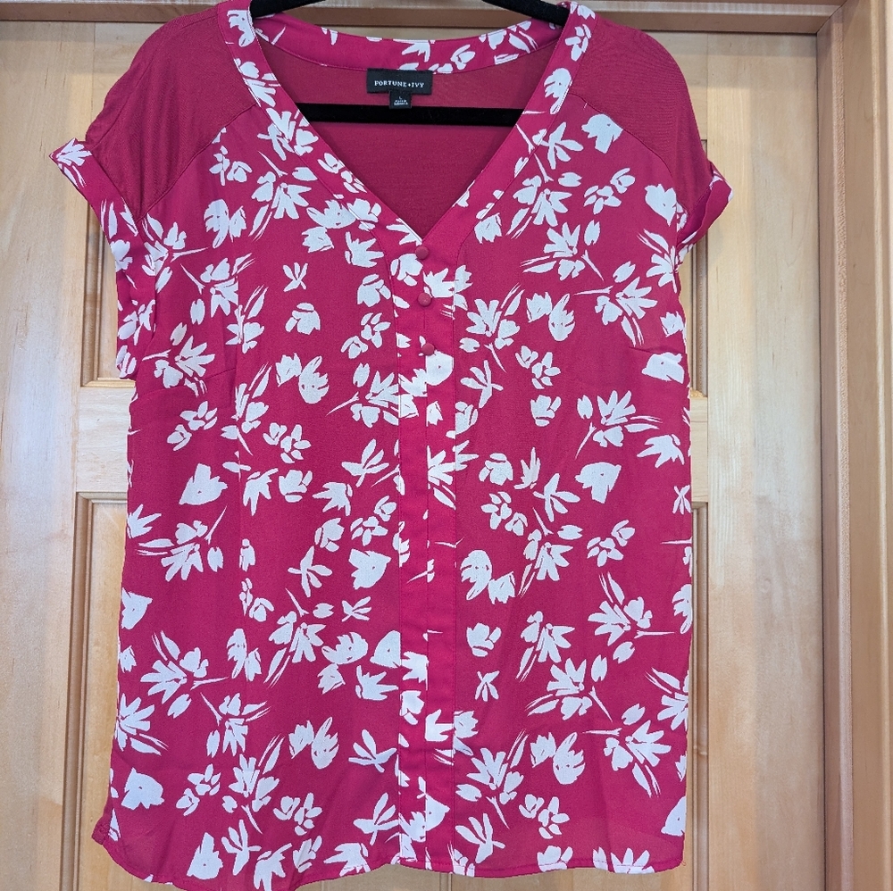 Fortune + Ivy V-Neck Pink Floral Blouse